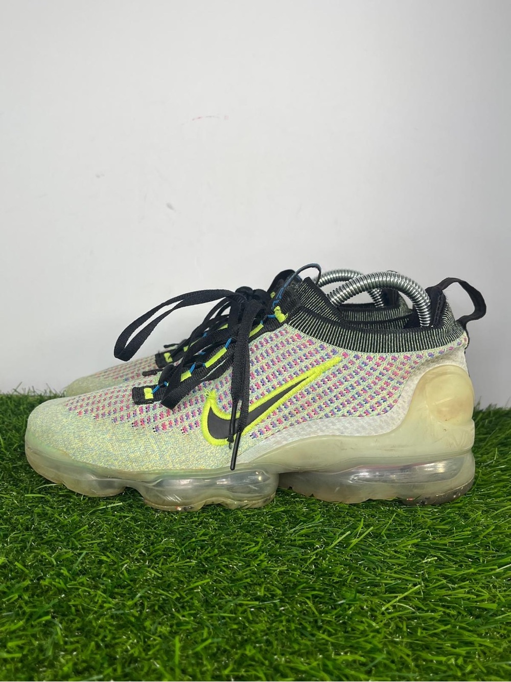 Nike Kids Multicolor Flyknit Sneakers with Neon Yellow Swoosh